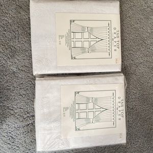 Sheer Drapes (1 panel each pack), bumble bee pattern.